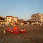 Cadiz 3* רימיני