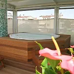Cadiz מלון 3*